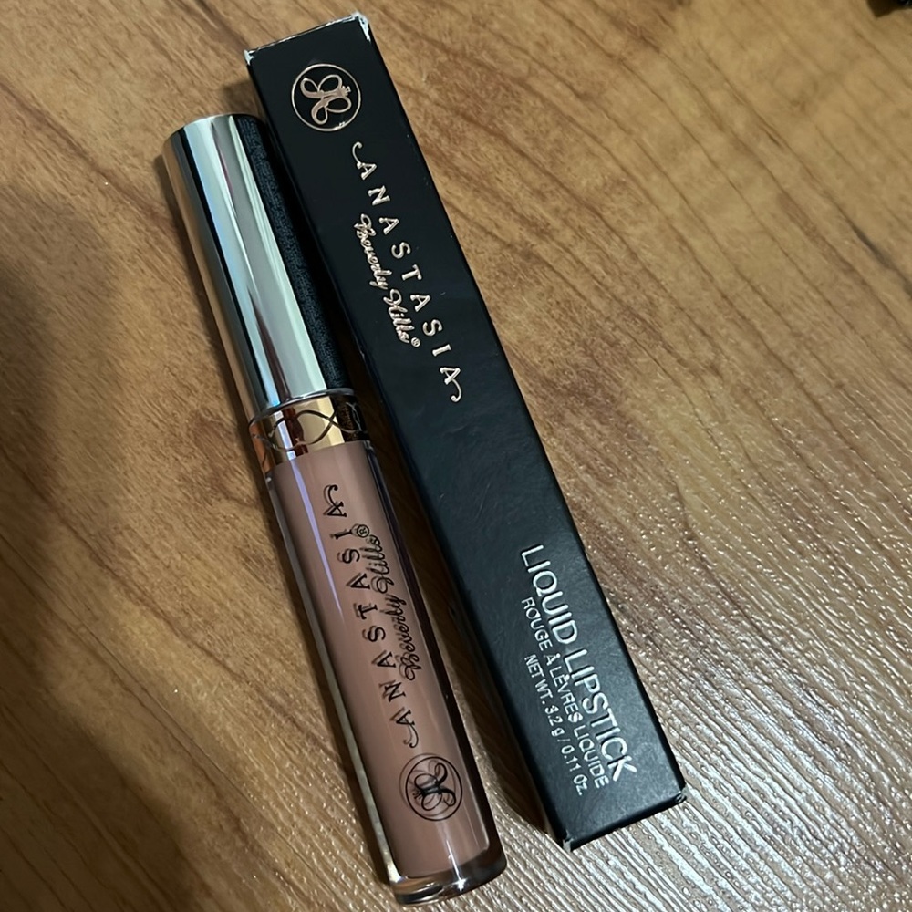 Anastasia Beverly Hills liquid lipstick